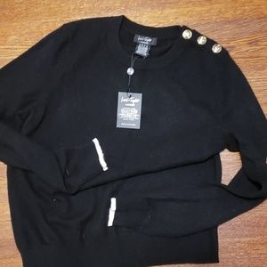 NWT Black Crew Neck lightweight Sweater